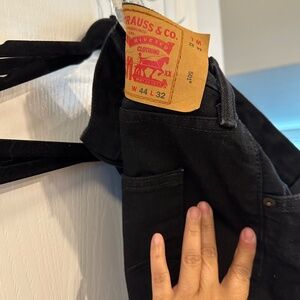 Levi’s black jeans
